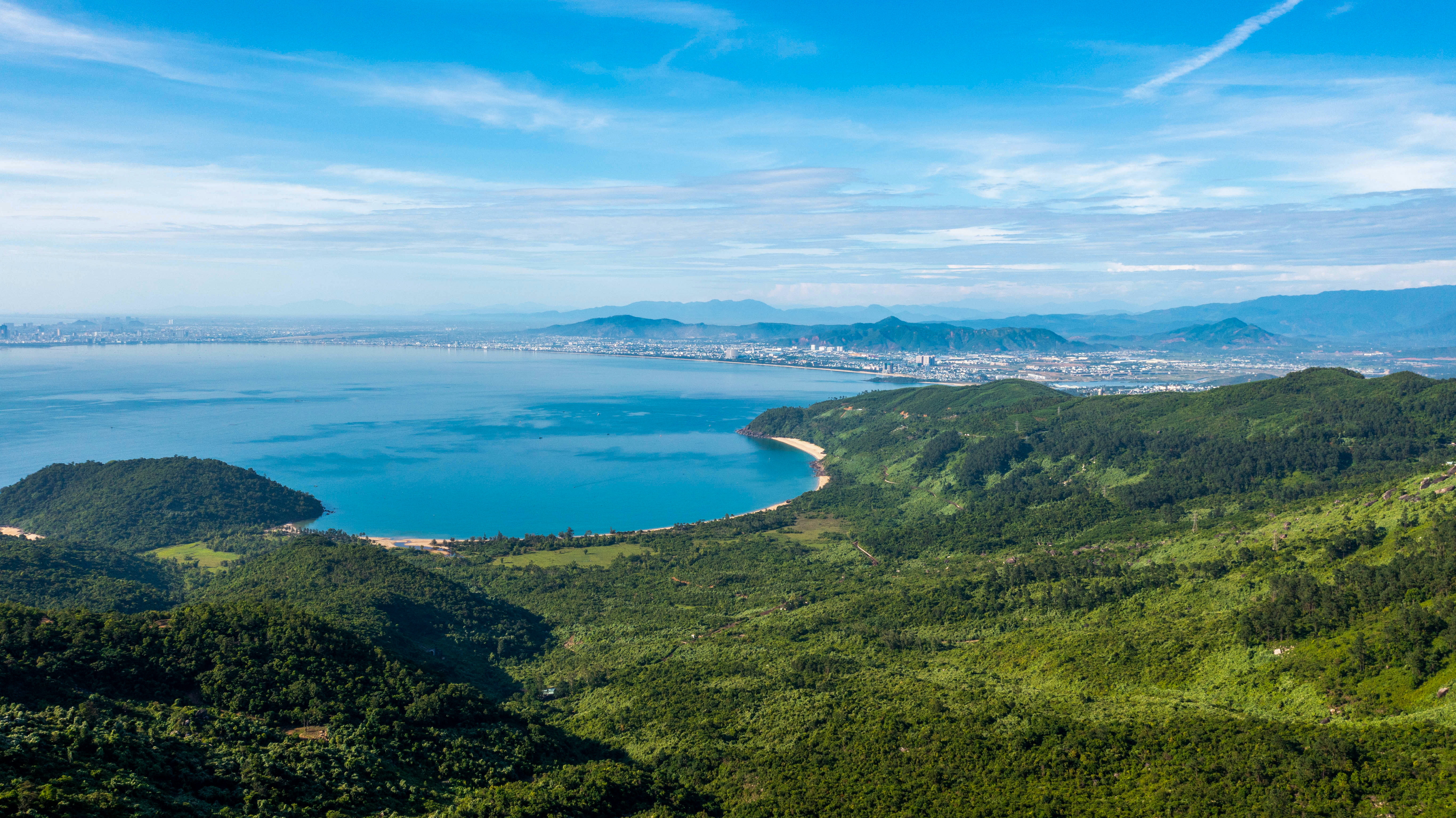 06105145 f04b452c dji0326